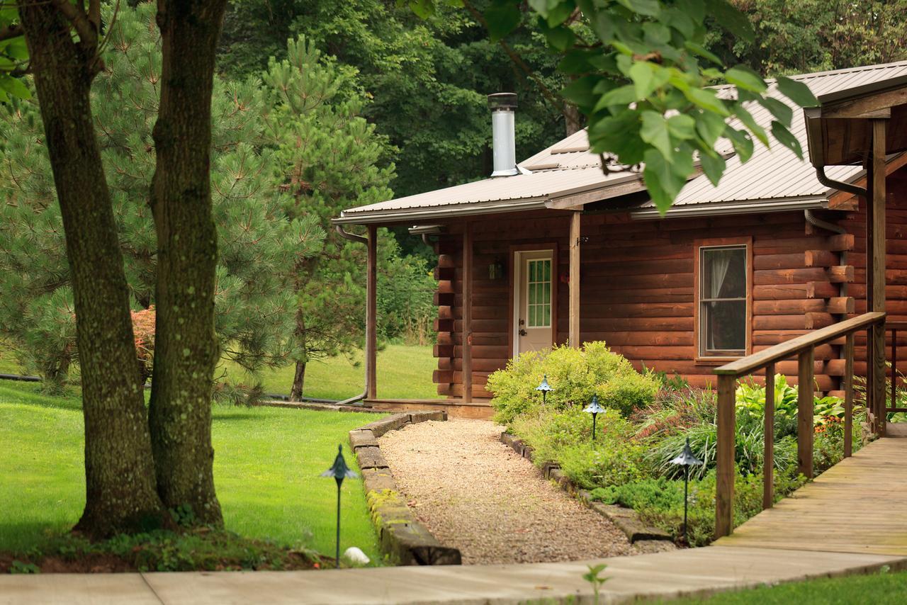 The White Oak Inn Zuck Exterior photo