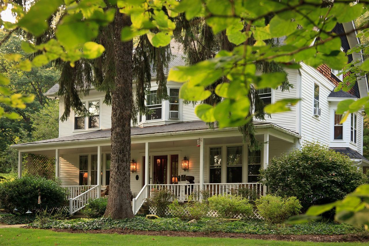 The White Oak Inn Zuck Exterior photo